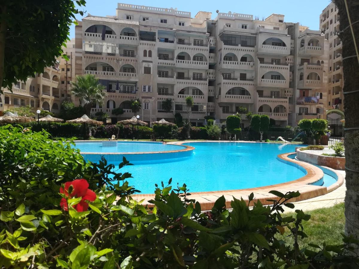 At Wahet Al Nakhil Apartment *